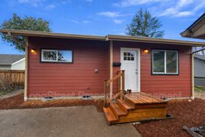 featured image of 1052 Sw Western Blvd #ADU