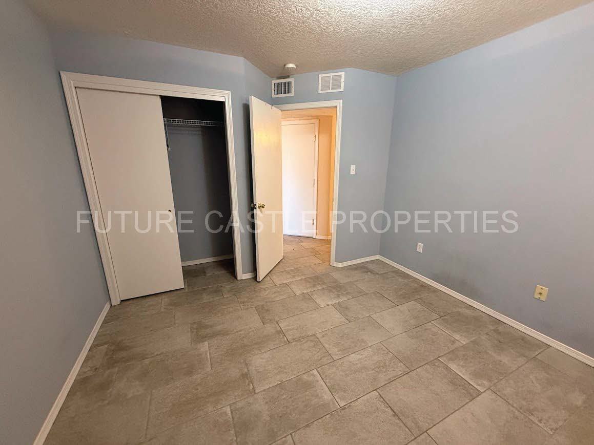 10436 Bilboa St Nw #ABQ - Photo 7 of 10