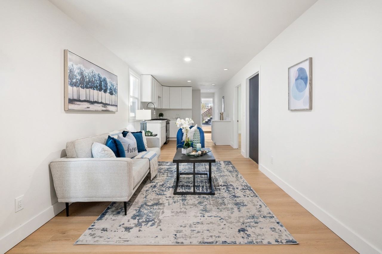 830A 47th St #830A - Photo 3 of 17