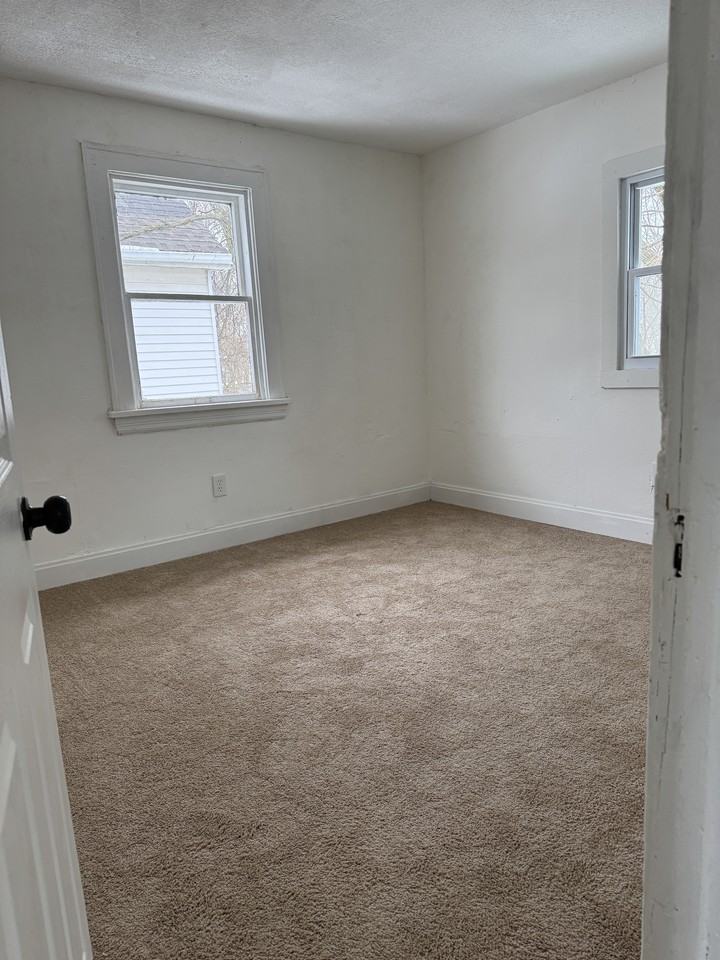 10414 Nelson Ave #1 - Photo 6 of 7