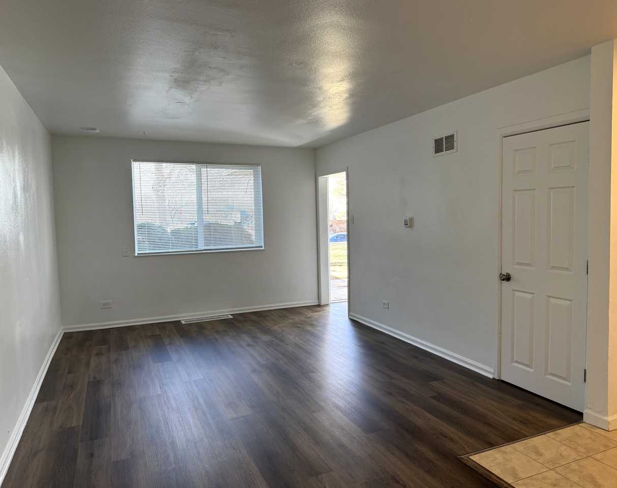 1440 Galena St #1 - Photo 5 of 16