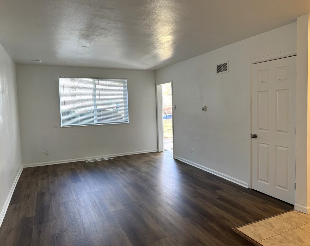 1440 Galena St #1 - Photo 7 of 16