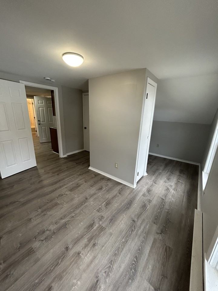 110 Chase Ave #3 - Photo 3 of 8