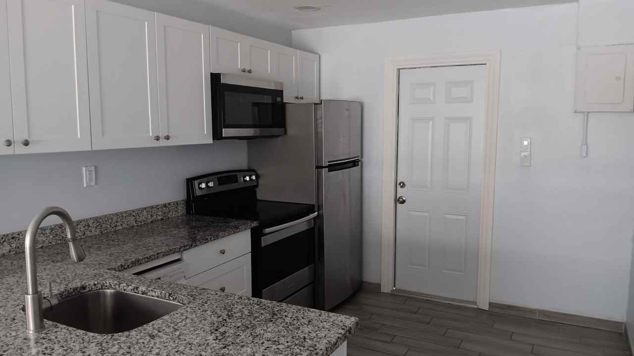 1205 Central Ave #1 - Photo 4 of 14