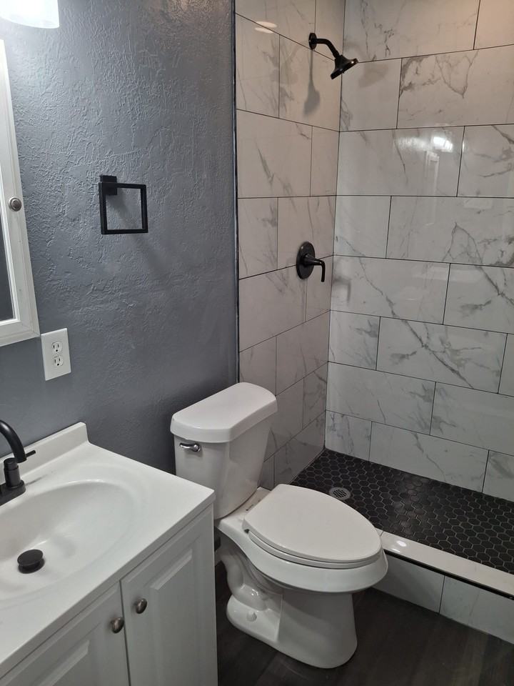 2611 Nw 46th Pl #1 - Photo 6 of 10