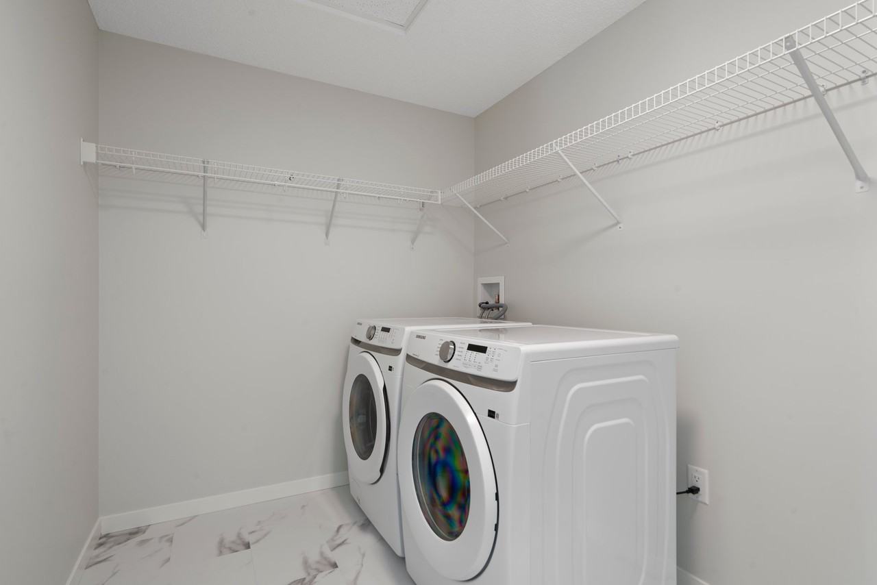 3410, 33 Carringham Gate NW - 1 #1 - Photo 7 of 9