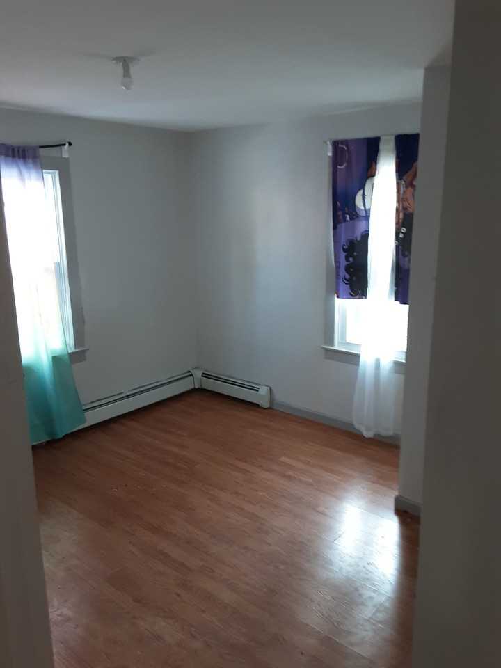 32 Highland Dr #1 - Photo 3 of 9