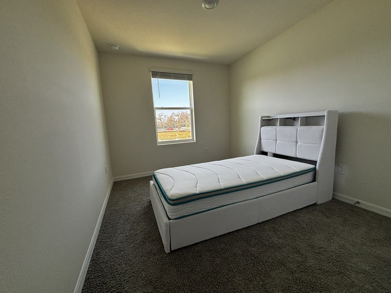 520 Zinfandel Dr #1 - Photo 4 of 11