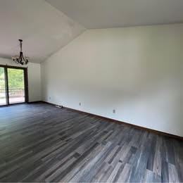 109 Greenwood Dr #1 - Photo 5 of 9