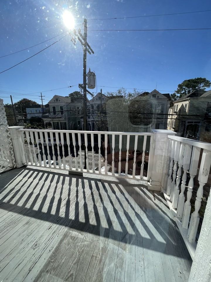 4309 Prytania St #1 - Photo 6 of 9