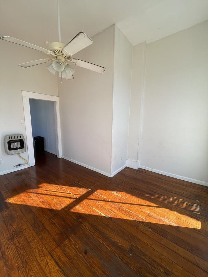 4309 Prytania St #1 - Photo 7 of 9