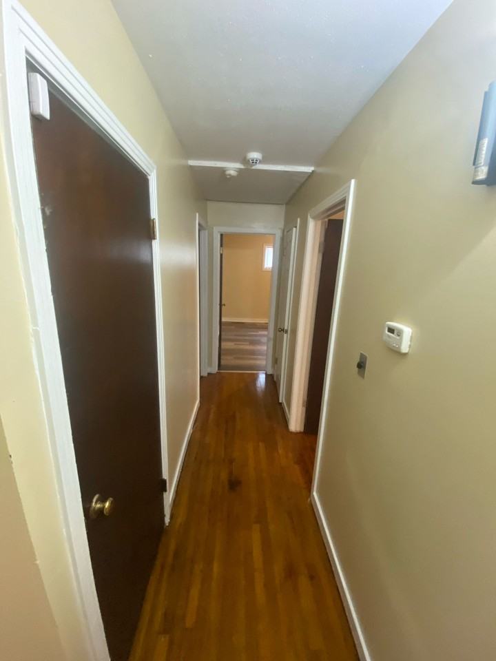 843 Reaves St #1 - Photo 6 of 10