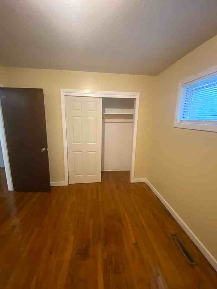 843 Reaves St #1 - Photo 7 of 10