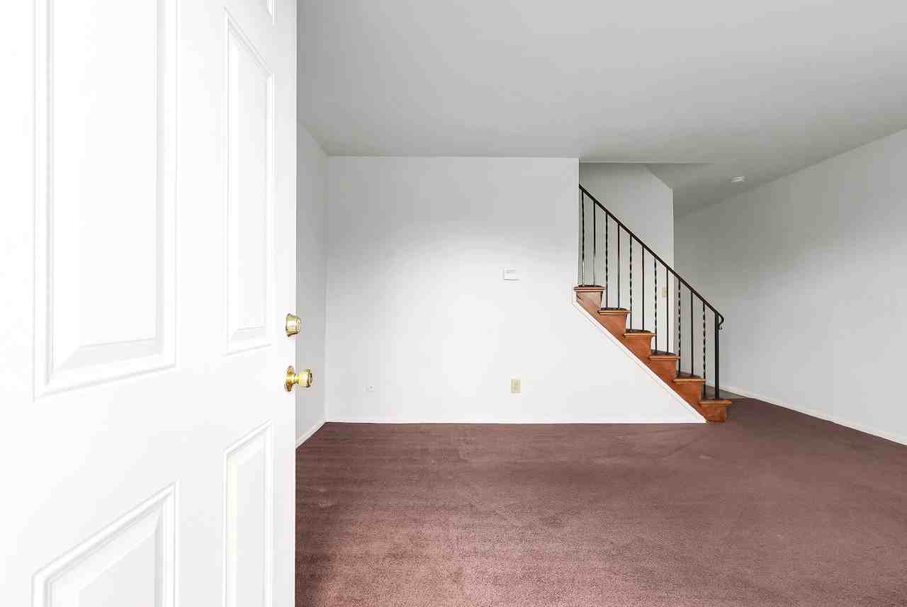 1230A Kelburn Rd #1230A - Photo 6 of 14