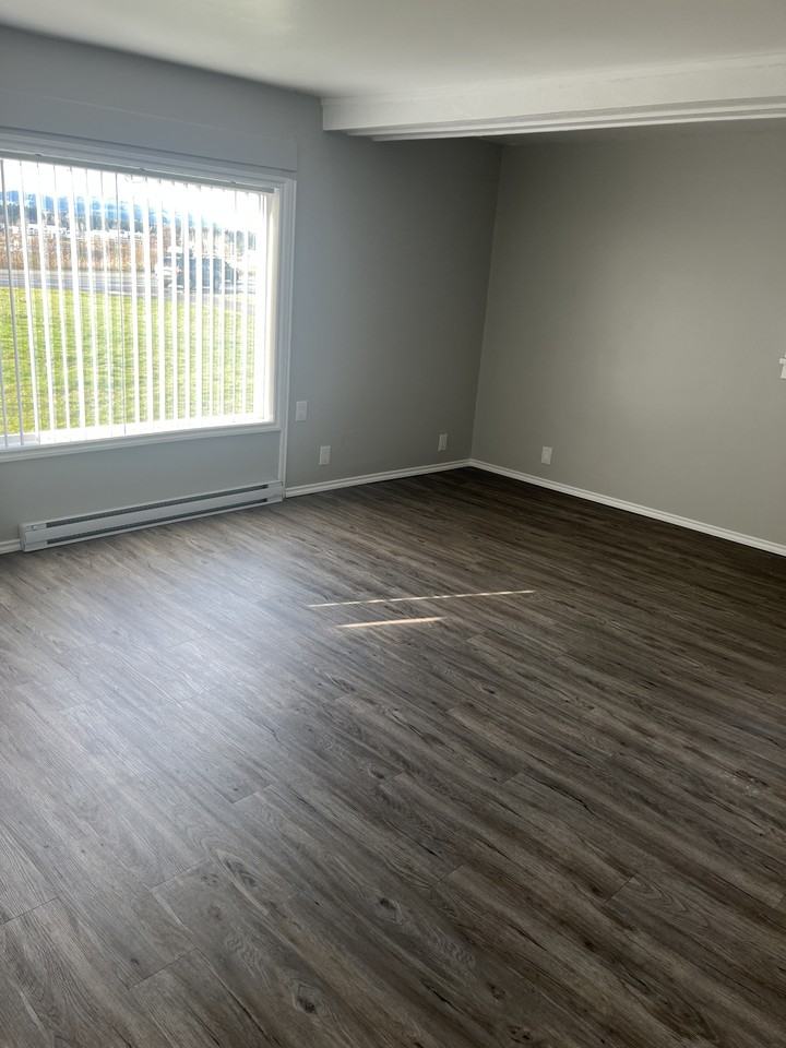 3010 - 3010 Comox Road #1 - Photo 6 of 10