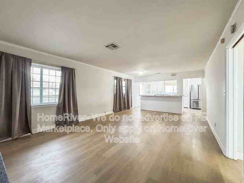 15117 Prado Ct - Photo 4 of 17