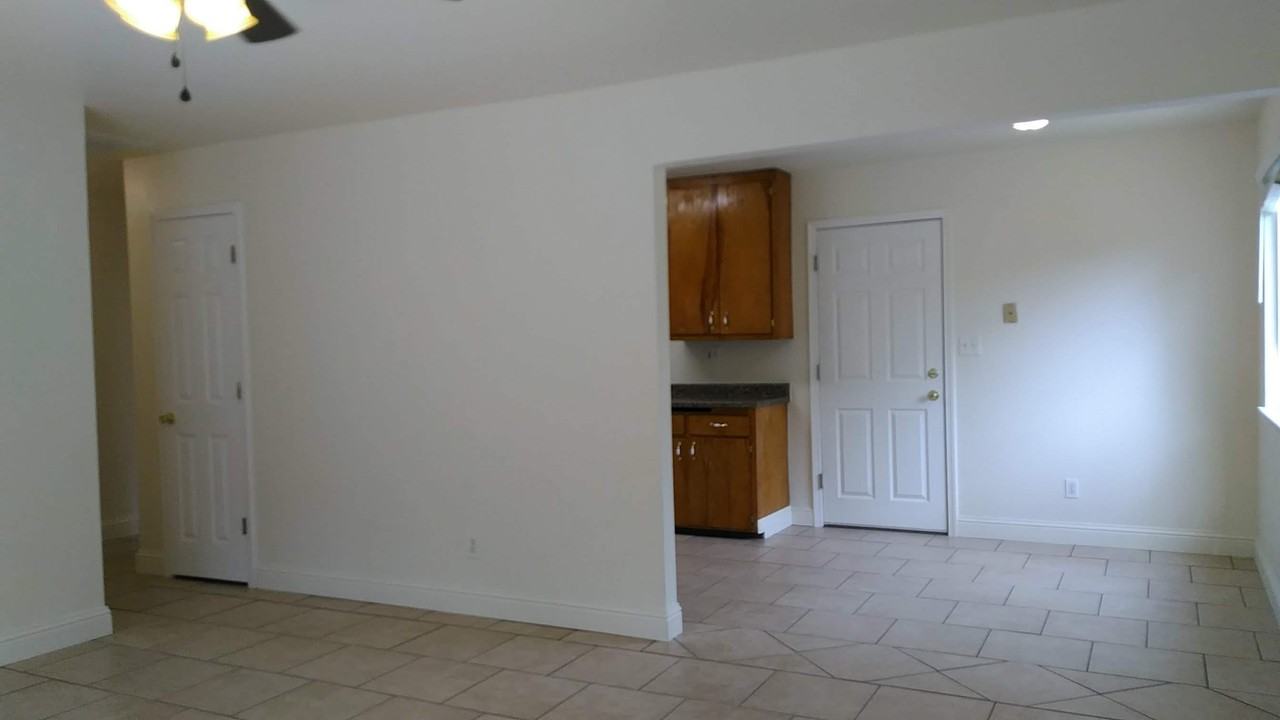 1440 Orange St #1 - Photo 3 of 14