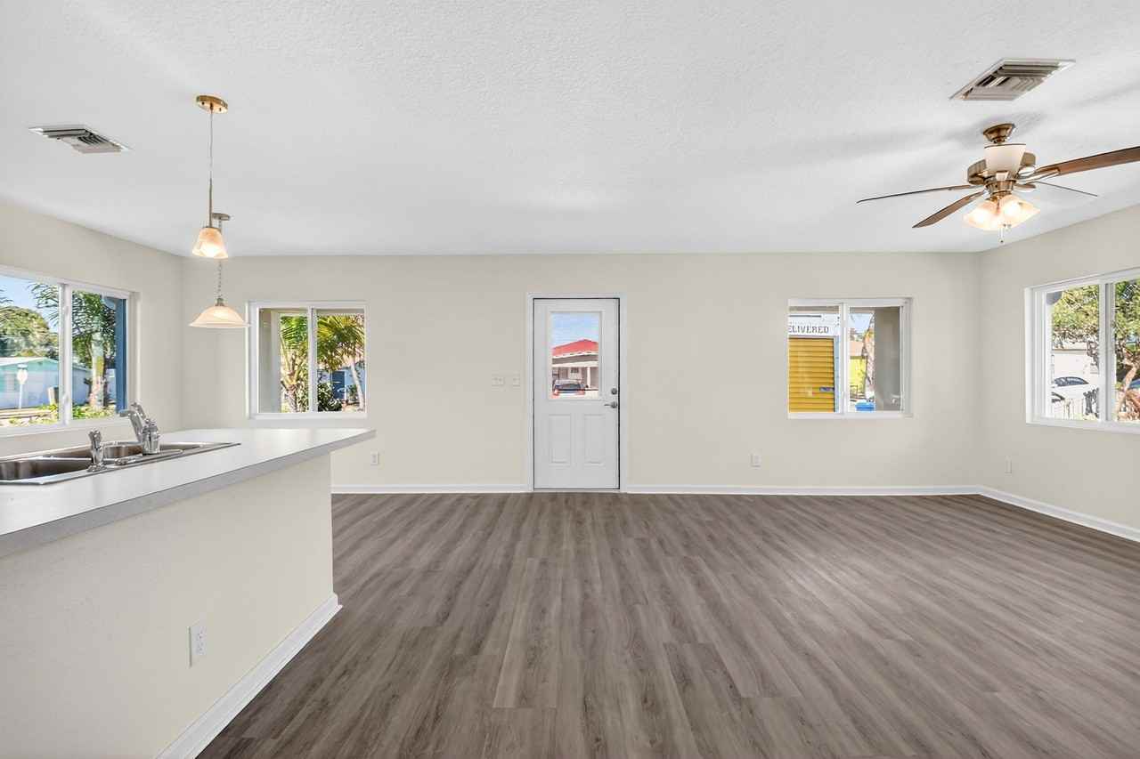 857 W 3rd St #1 - Photo 2 of 43
