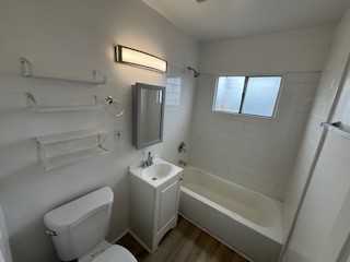 1245 W 88th St #6 - Photo 7 of 11