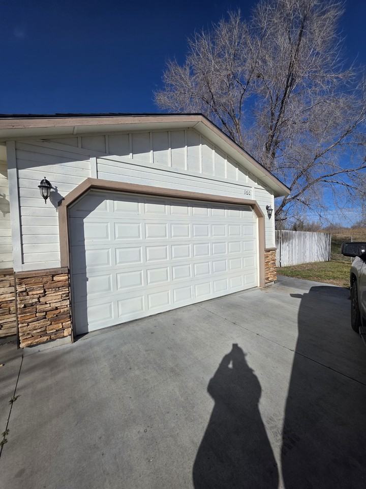 160 Sw Quaker Dr #160 - Photo 2 of 23