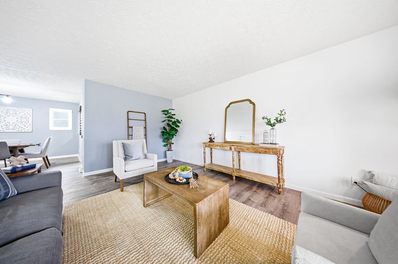 103 Valley View Dr #1 - Photo 2 of 11