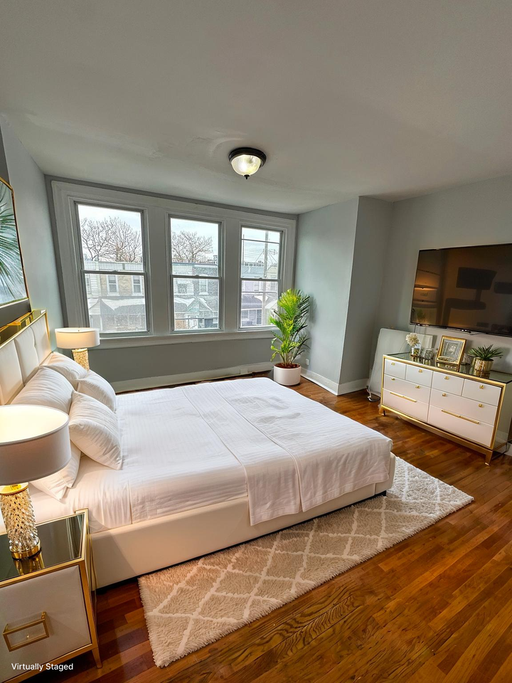 2037 Bellevue St #1 - Photo 4 of 16