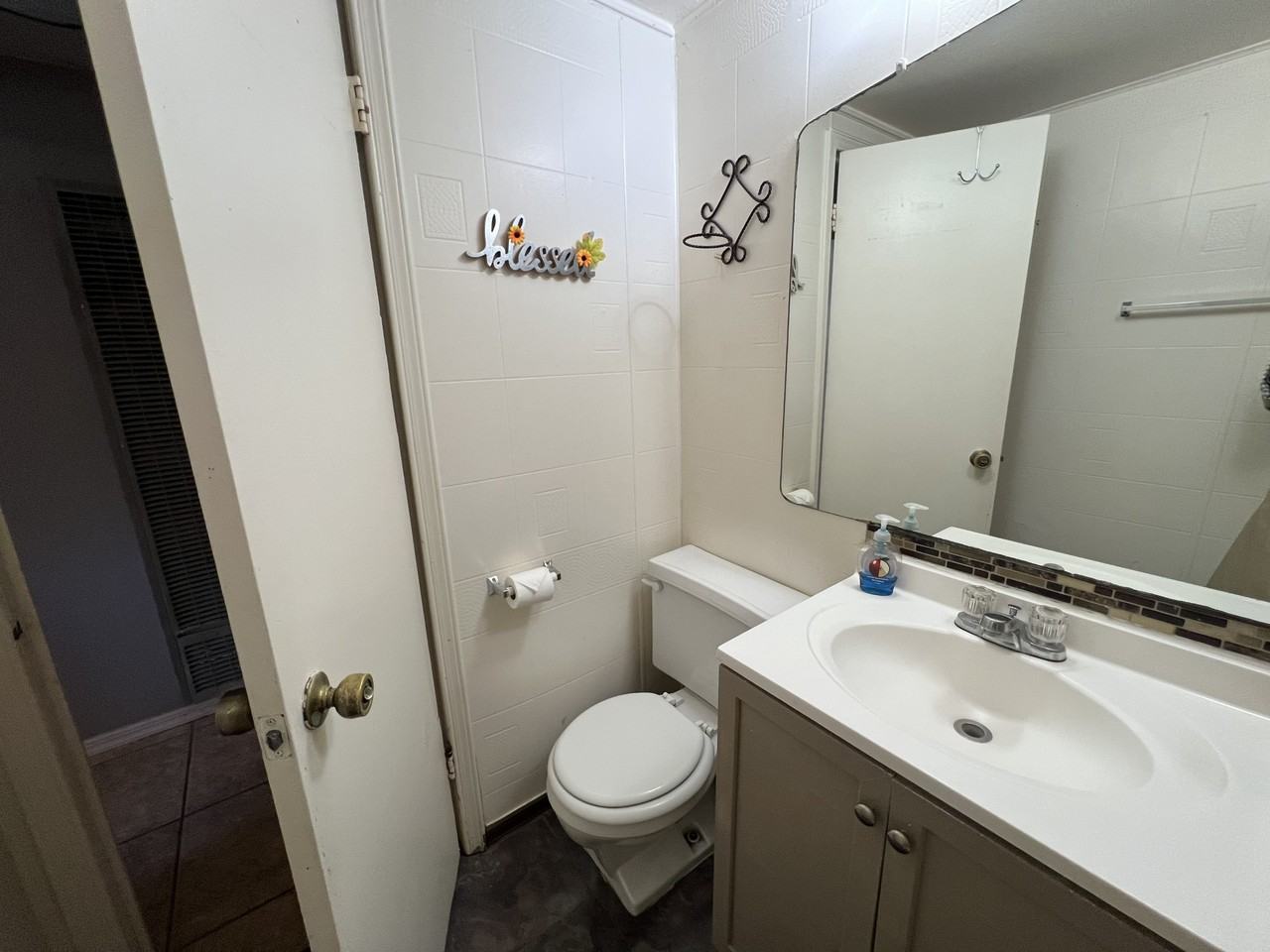 102 Ivy Ln #1 - Photo 4 of 10