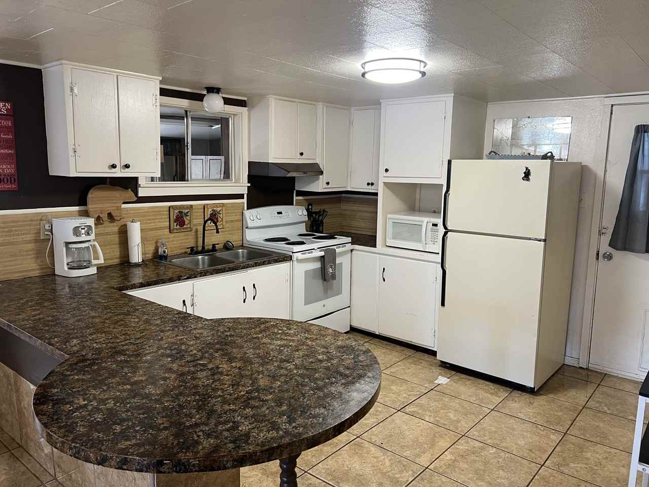 102 Ivy Ln #1 - Photo 6 of 10