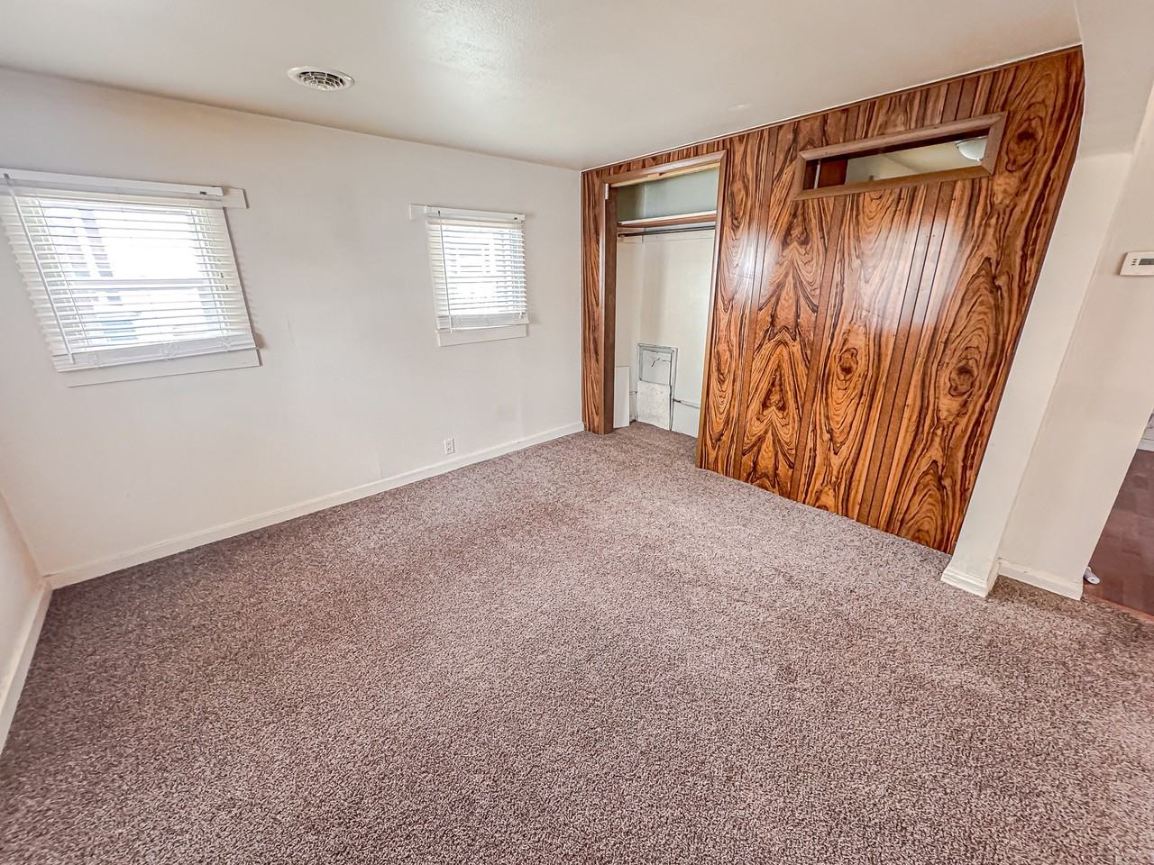 614 Seymour Ave #1 - Photo 4 of 9