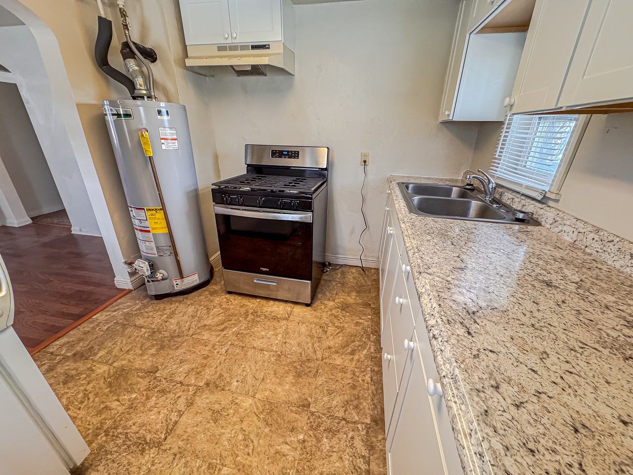 614 Seymour Ave #1 - Photo 6 of 9