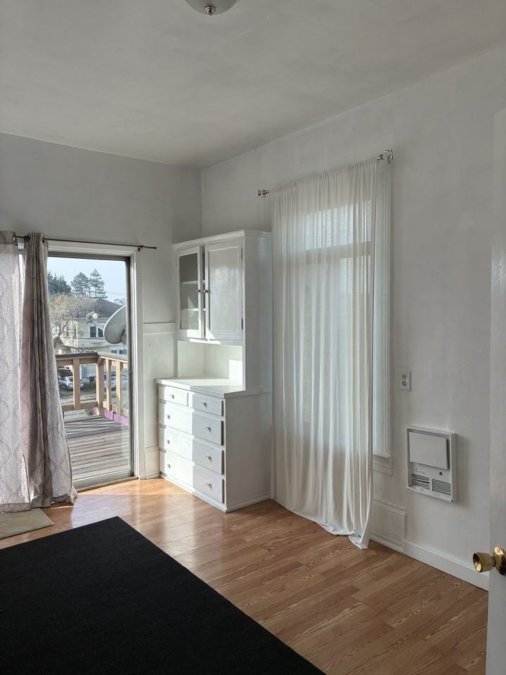 2817 Telegraph Ave #3 - Photo 4 of 5