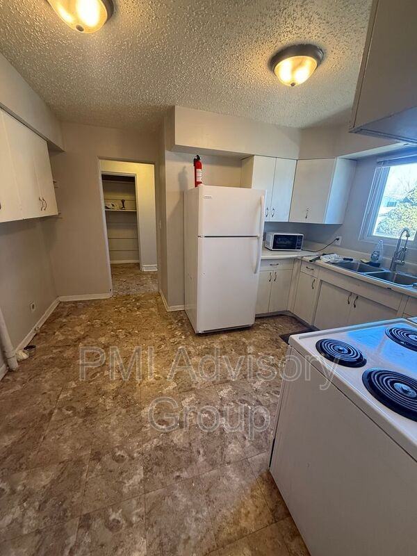 1805 Sw Clearview Cir - Photo 6 of 13