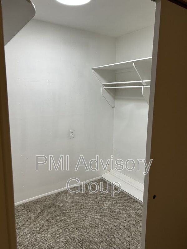 2513 Sw Mission Ave - Photo 2 of 14