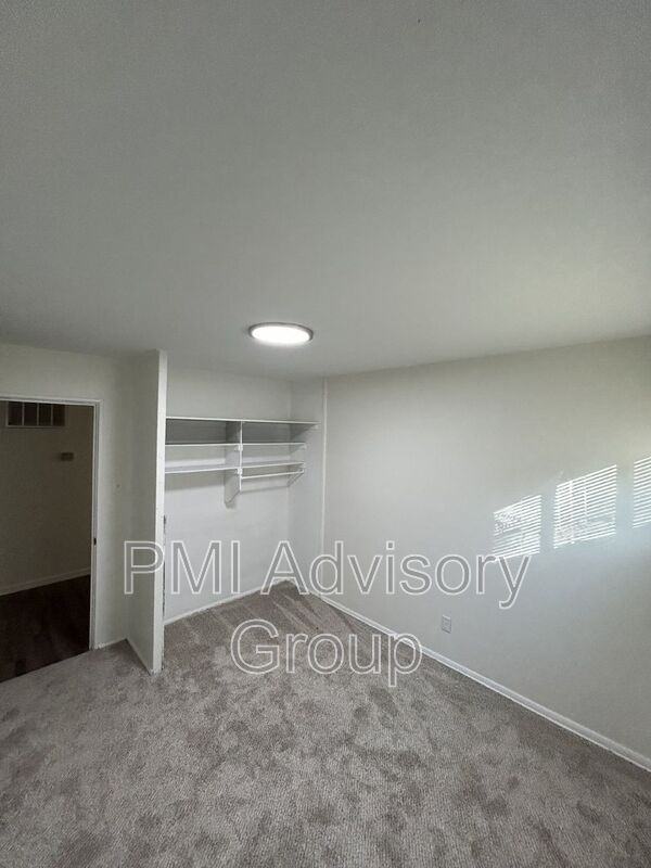 2513 Sw Mission Ave - Photo 7 of 14