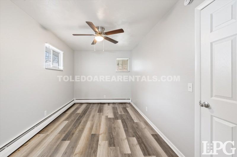 648 Eleanor Ave #3 - Photo 4 of 16