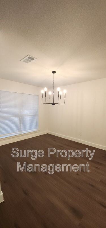 1112 Concord Dr - Photo 4 of 30