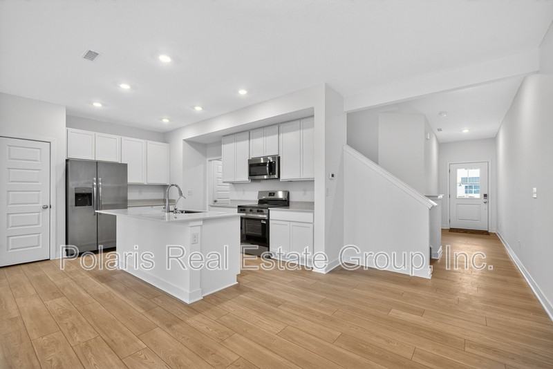 7555 Marin Pkwy - Photo 6 of 30