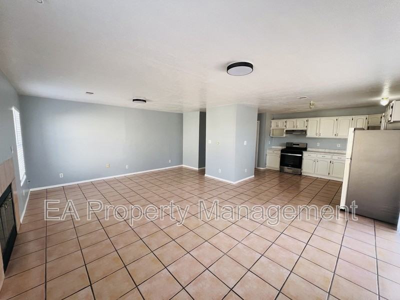 1225 11th St Se - Photo 7 of 18