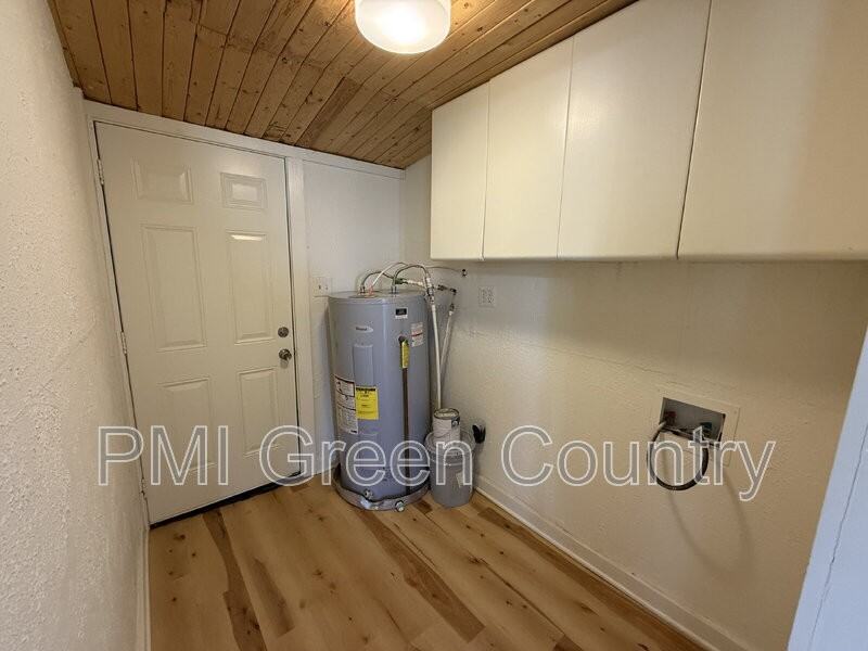 5149 S 36th West Ave - Photo 7 of 16