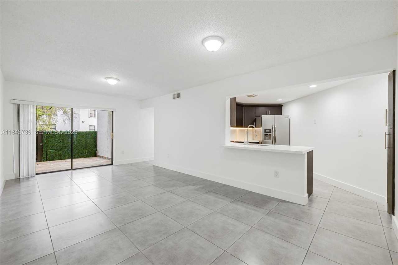 9407 Fontainebleau Boulevard ##106 - Photo 3 of 33