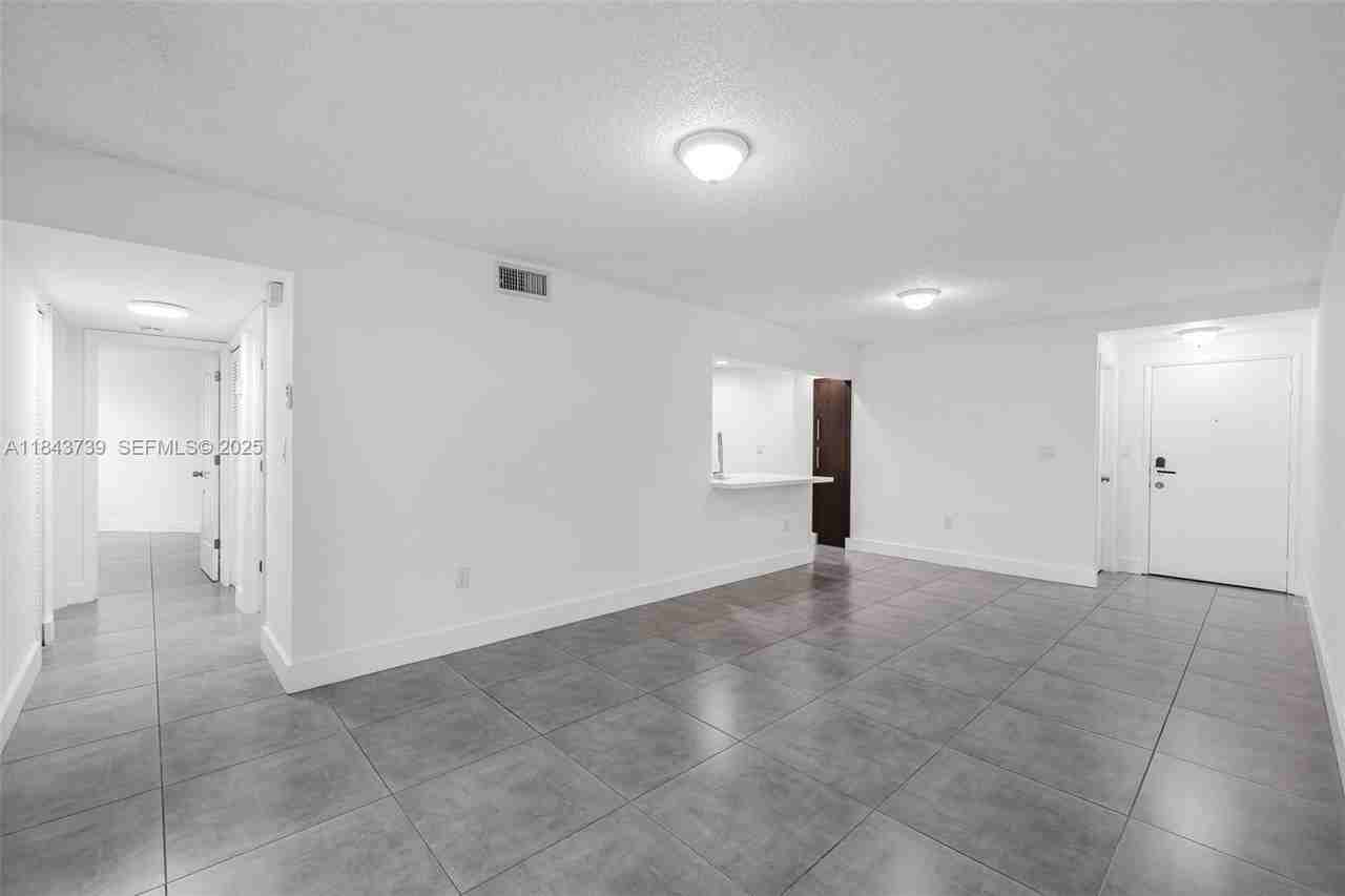 9407 Fontainebleau Boulevard ##106 - Photo 4 of 33