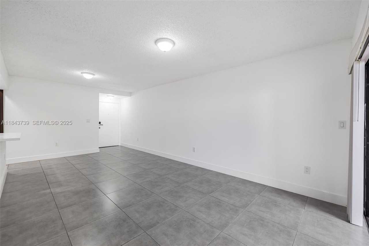 9407 Fontainebleau Boulevard ##106 - Photo 7 of 33