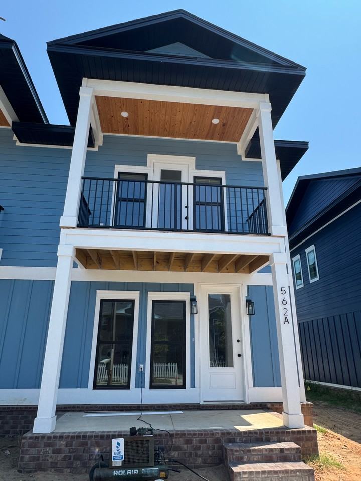 562 N De Villiers St #A - Photo 4 of 19