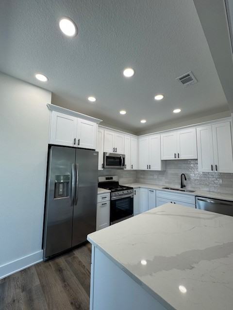 562 N De Villiers St #A - Photo 6 of 19