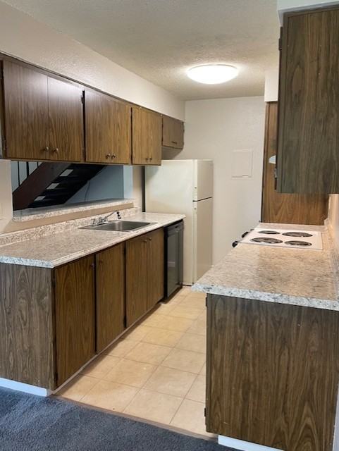 223 E Woodhill Ave #C - Photo 4 of 20