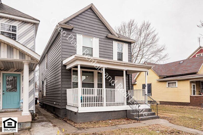 2516 Lafayette St - Photo 2 of 21