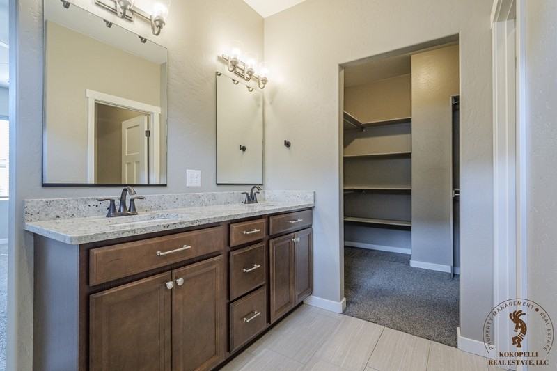 2465 Apex Ave - Photo 7 of 10