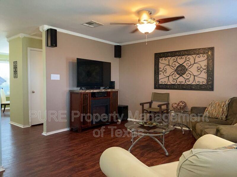 108 Covey Ln - Photo 5 of 39