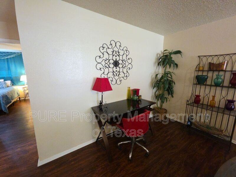 203 N 2nd St #A - Photo 6 of 24