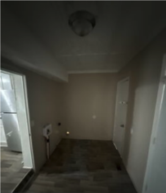 218 Irving Ave - Photo 4 of 10